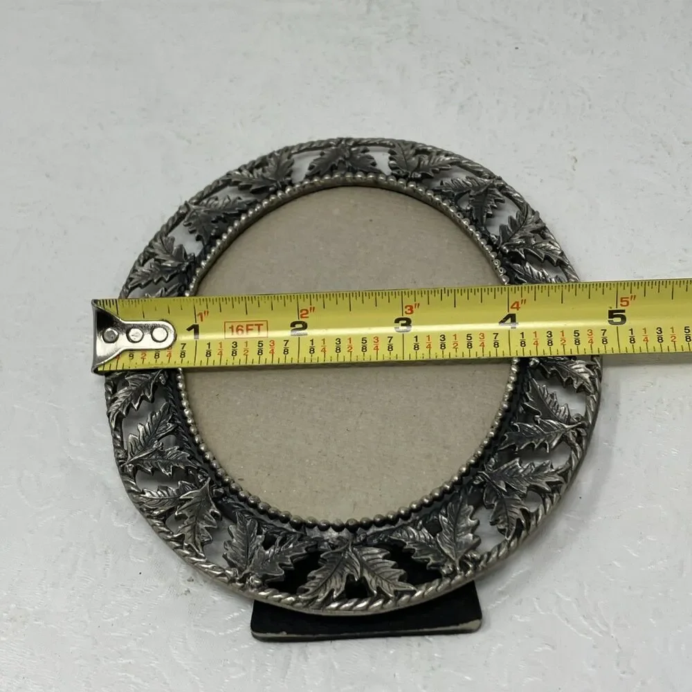 Vintage Filigree Leaves Frame Silver Tone Metal Photo Oval Easel for 4.5x3.25”